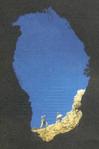 Propast typu light hole, masív Skoteini