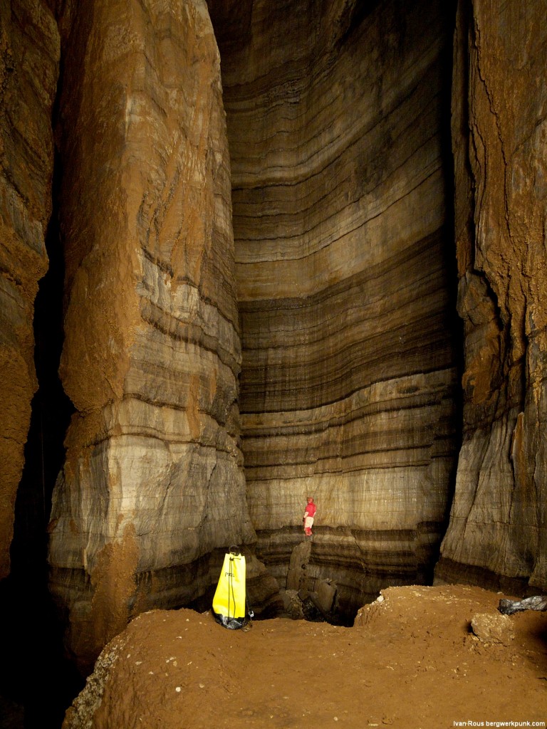 Chladná, surová a krásná, podzemní královna Černé Hory, jeskyně Iron Deep v hloubce 350 m. Foto I. Rous.